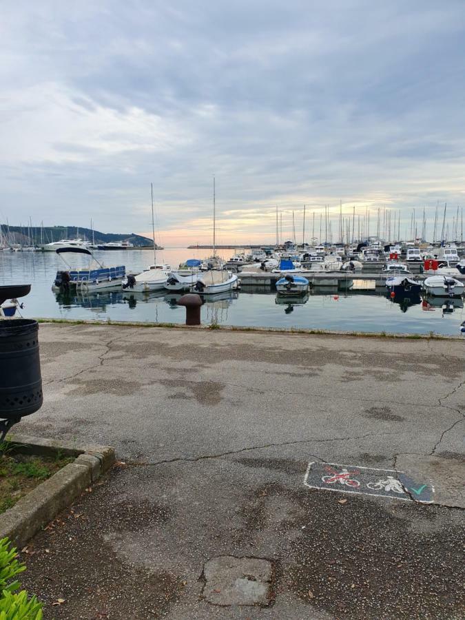 North To South Apartments Izola Exterior foto